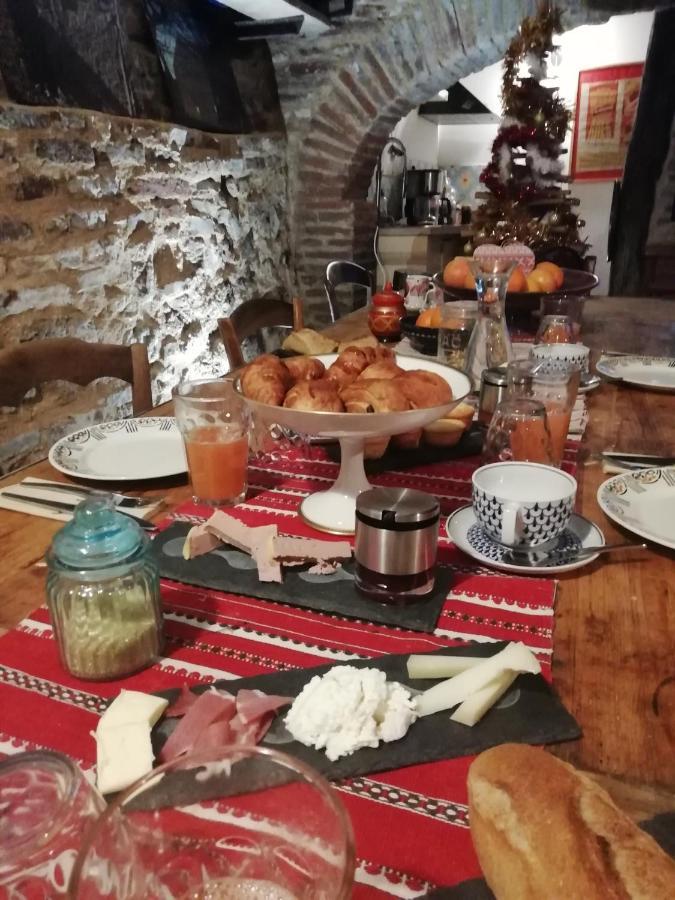 Bed and Breakfast La Lauze Et L'Anguille Gaillac Exteriér fotografie