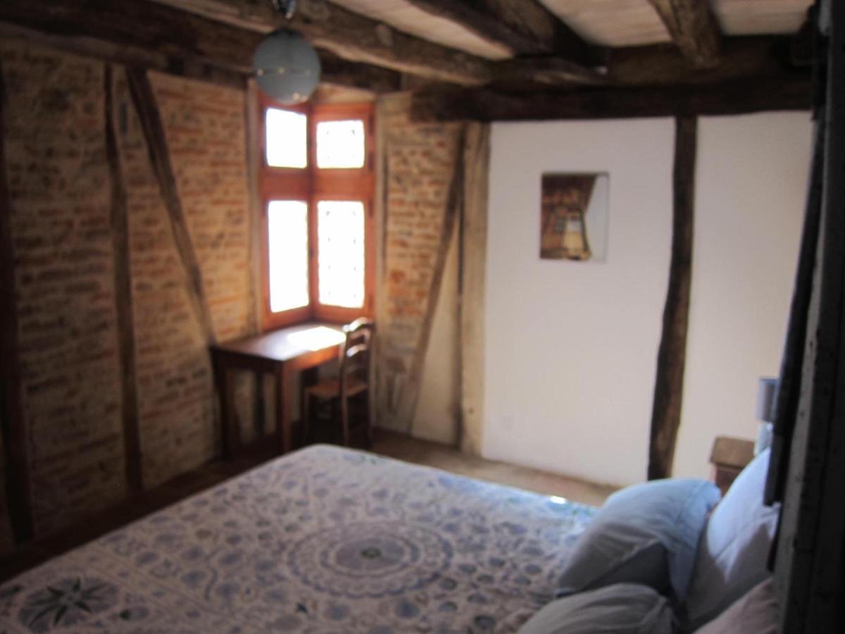 Bed and Breakfast La Lauze Et L'Anguille Gaillac Exteriér fotografie